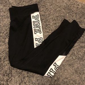 VS PINK LOGO ULTIMATE LEGGINGS WITH MESH